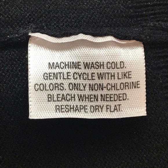 😎 Style & Co. Black 6-Button Front Knit Shrug - Picture 4 of 4